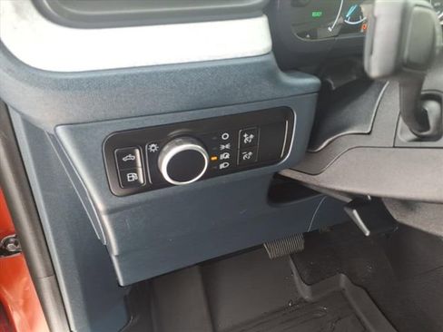 Certified 2024 Ford Maverick XLT w/ XLT Luxury Package image 17