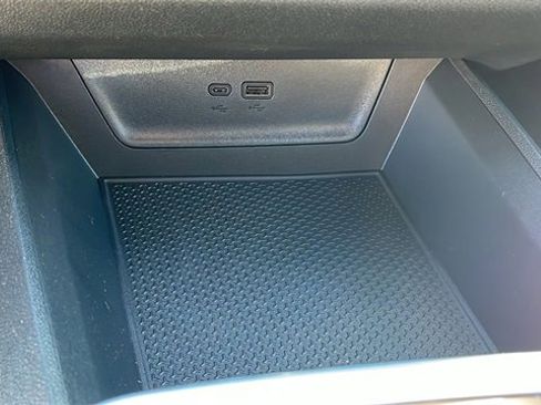 New 2026 Chevrolet Equinox LT w/ Convenience Package II image 17