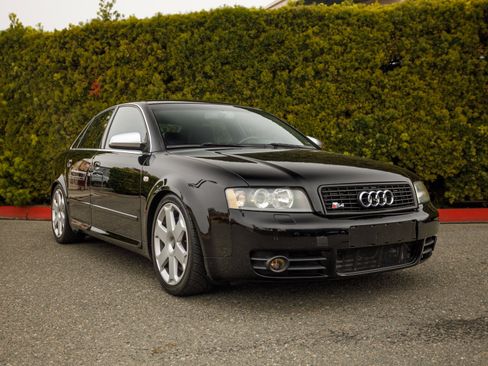 Used 2004 Audi S4 Sedan image 3