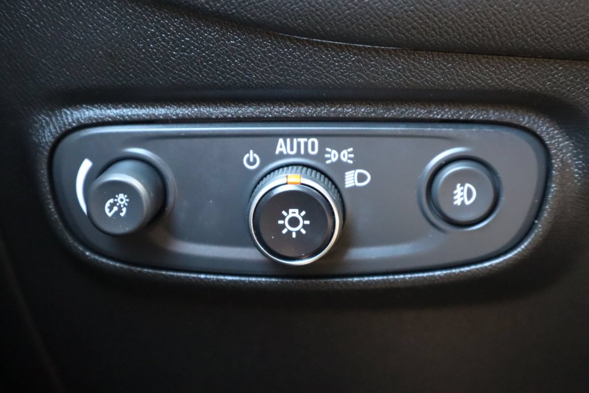 Used 2020 Chevrolet Equinox LT w/ Midnight Edition AWD/4WD image 28