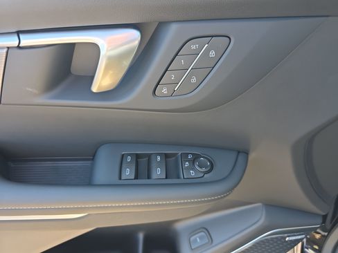 New 2026 Buick Enclave Preferred w/ Power Package image 15