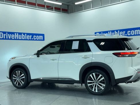 Used 2022 Nissan Pathfinder Platinum w/ Cargo Package AWD/4WD image 8
