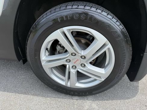 Used 2019 GMC Terrain SLE w/ Driver Convenience Package FWD image 11