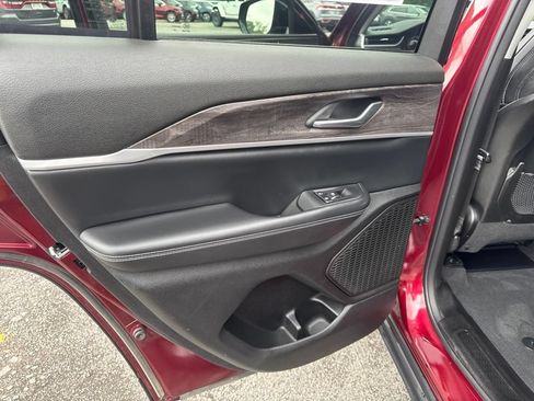 Used 2024 Jeep Grand Cherokee Limited AWD/4WD image 24