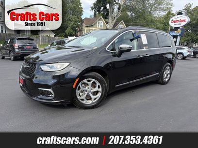 Used 2023 Chrysler Pacifica Limited