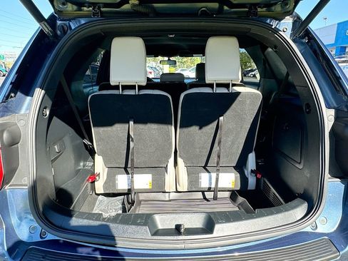 Used 2019 Ford Explorer XLT w/ Equipment Group 202A image 25