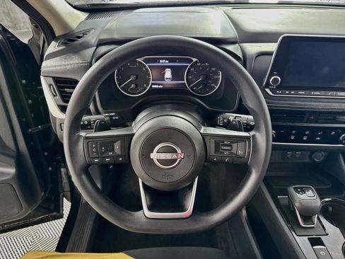 Used 2024 Nissan Rogue S AWD/4WD image 13