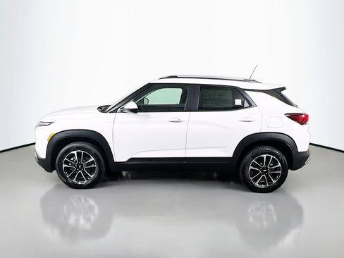 New 2026 Chevrolet TrailBlazer LT w/ LT Cold Weather Package AWD/4WD image 8