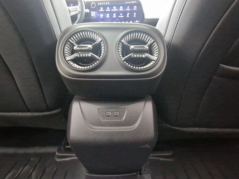 New 2025 Chevrolet Blazer EV LT image 22