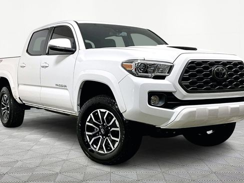 Used 2020 Toyota Tacoma TRD Sport image 1
