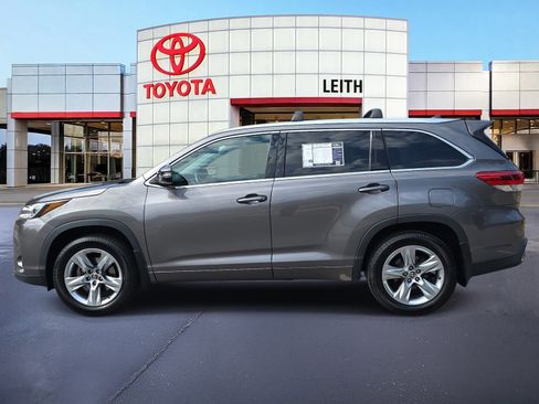 Used 2018 Toyota Highlander Limited image 8