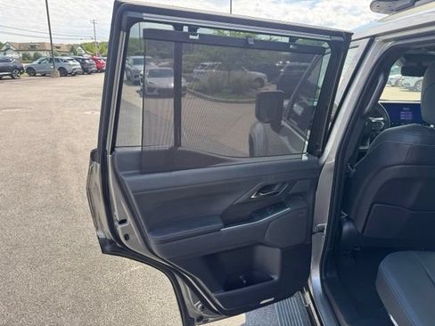 Used 2024 Lexus GX 550 AWD/4WD image 42