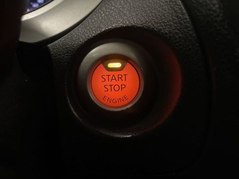 Used 2015 Nissan Juke SV w/ Technology Package image 11