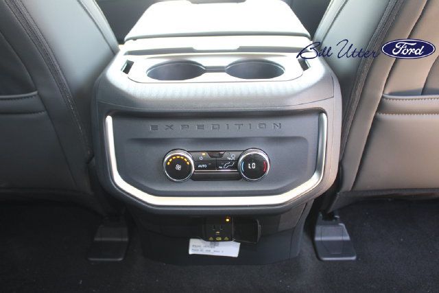 New 2027 Ford Expedition Max Active RWD image 10