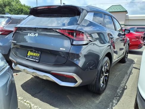 Certified 2023 Kia Sportage EX image 4