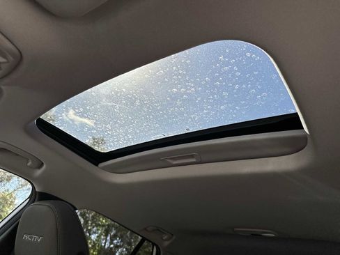 New 2026 Chevrolet Trax ACTIV w/ Sunroof Package FWD image 17