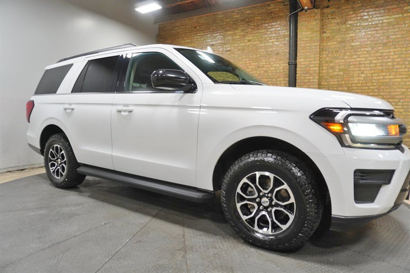 Used 2024 Ford Expedition XL AWD/4WD image 8