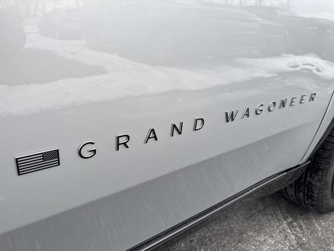New 2026 Jeep Grand Wagoneer Limited AWD/4WD image 8