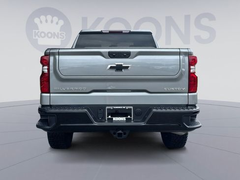 Used 2026 Chevrolet Silverado 1500 Custom Trail Boss AWD/4WD image 5