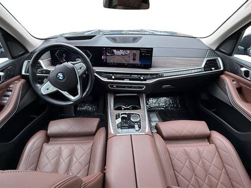 Used 2023 BMW X7 xDrive40i w/ Premium Package AWD/4WD image 12