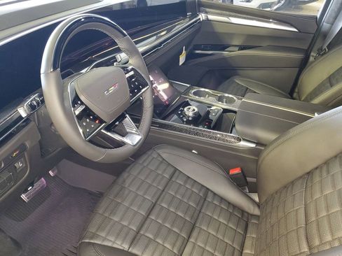 New 2026 Cadillac Escalade V w/ LPO, ONYX Package AWD/4WD image 16