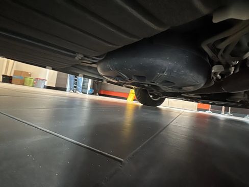 Used 2010 Chrysler Town & Country Touring FWD image 30
