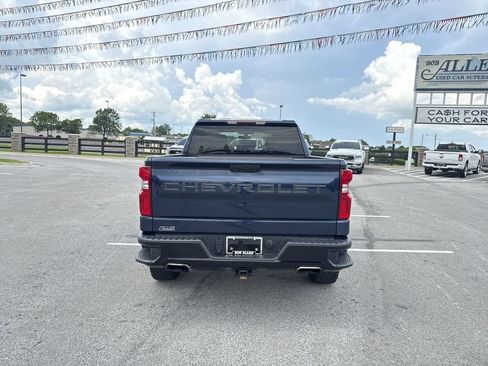 Used 2019 Chevrolet Silverado 1500 Custom Trail Boss w/ Custom Convenience Package AWD/4WD image 10