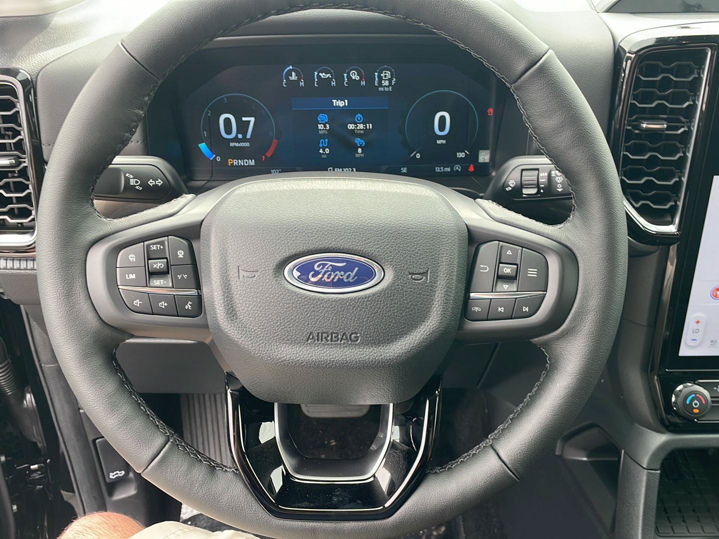 New 2026 Ford Ranger Lariat w/ FX4 Off-Road Package AWD/4WD image 13