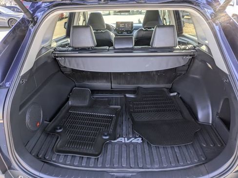 Used 2024 Toyota RAV4 XLE Premium image 29