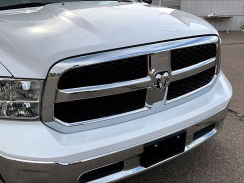 Used 2024 RAM 1500 Classic SLT AWD/4WD image 32