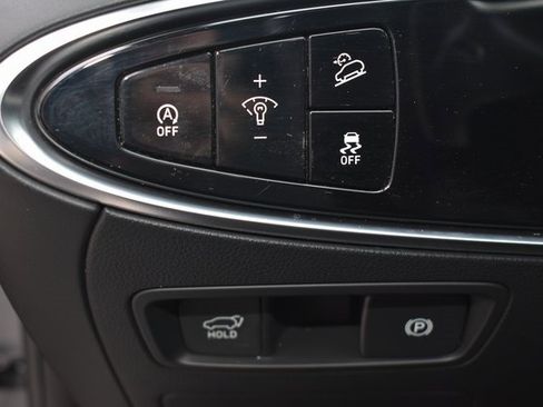 Used 2022 Genesis GV70 2.5T w/ Select Package image 19