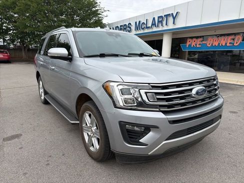 Used 2021 Ford Expedition XLT RWD image 2
