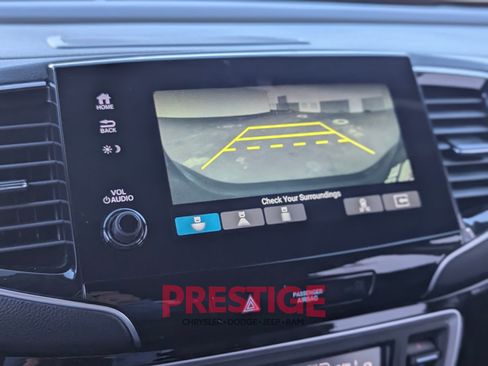 Used 2019 Honda Pilot Touring image 23
