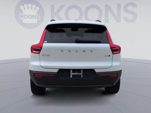 New 2026 Volvo XC40 B5 Ultra w/ Protection Package Premier image 5