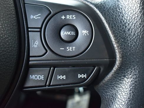 Used 2021 Toyota Corolla LE FWD image 30