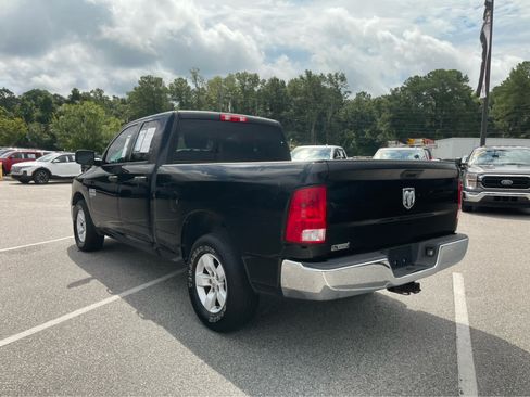 Used 2019 RAM 1500 Tradesman w/ Chrome Appearance Group RWD image 6