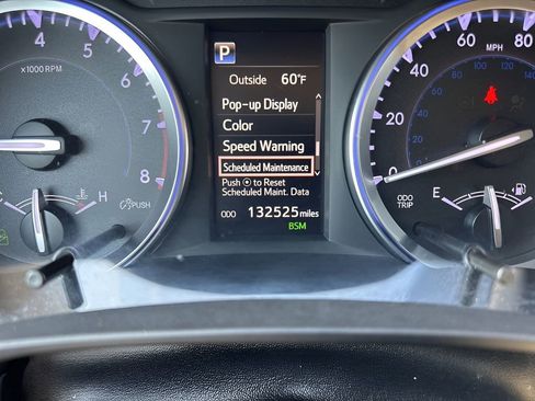 Used 2018 Toyota Highlander XLE image 27