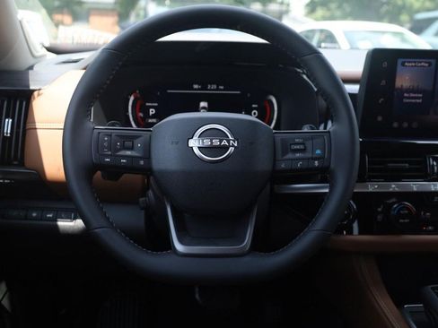 New 2026 Nissan Pathfinder Platinum AWD/4WD image 8