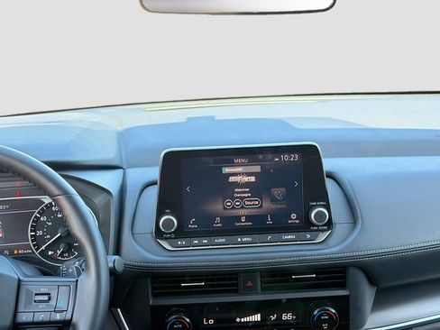 Used 2025 Nissan Rogue SV image 19