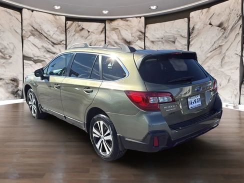 Used 2019 Subaru Outback 2.5i Limited w/ Popular Package #2 image 3