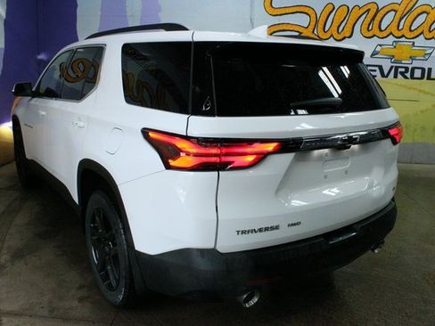 Used 2022 Chevrolet Traverse LT image 6