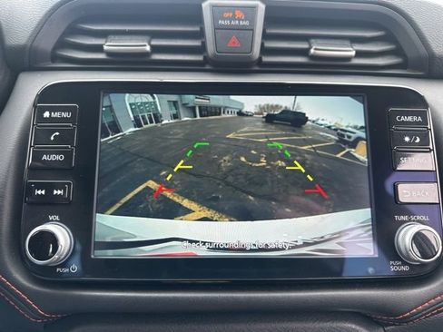 Used 2024 Nissan Versa SR image 39