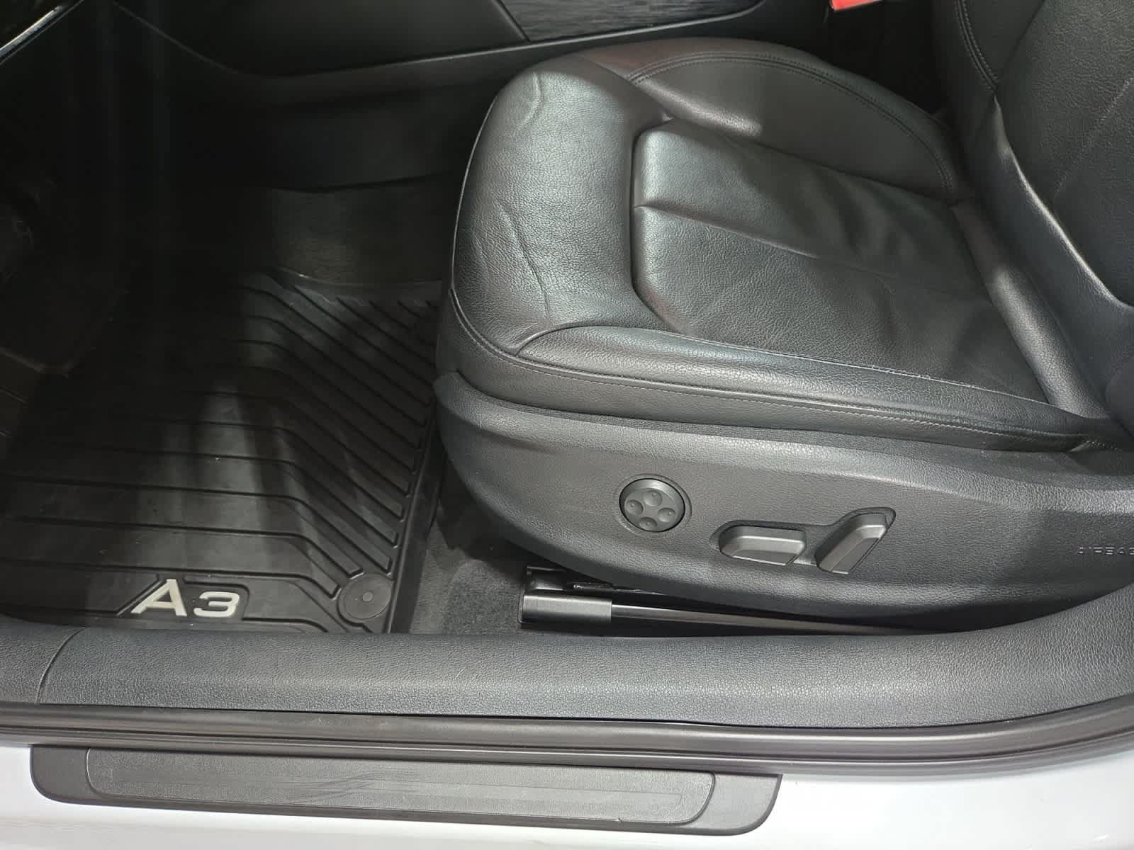 Used 2015 Audi A3 2.0T Premium w/ Audi MMI Navigation Plus AWD/4WD image 30