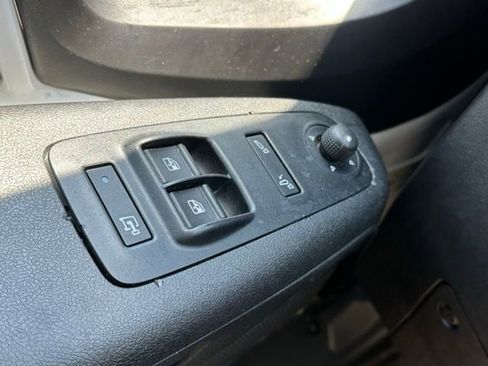 Used 2025 RAM ProMaster 2500 w/ Convenience Group FWD image 15