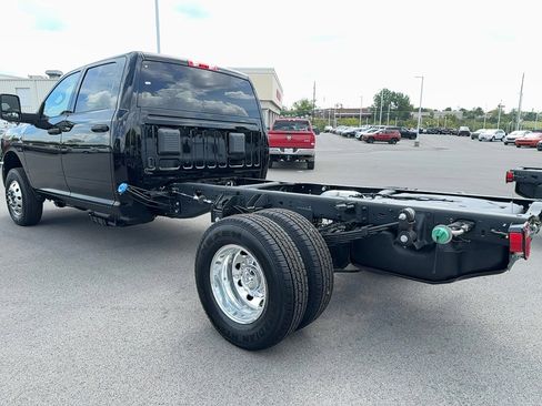 New 2026 RAM 3500 Tradesman w/ Chrome Appearance Group image 10