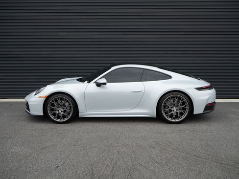 Certified 2025 Porsche 911 Carrera w/ Premium Package RWD image 2