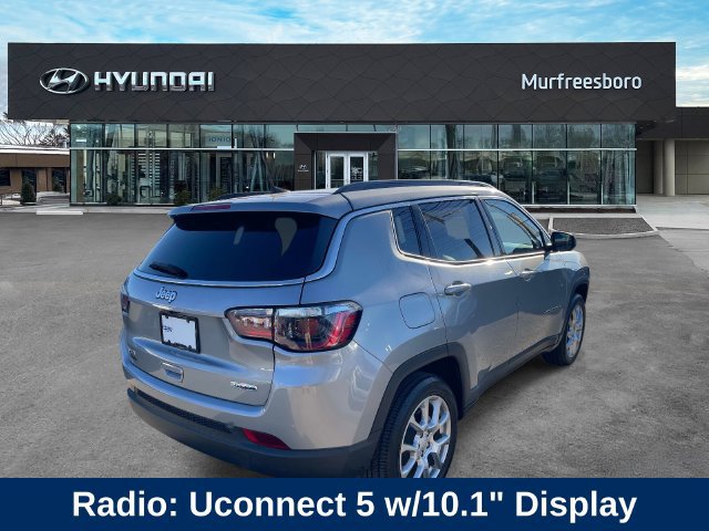 Used 2023 Jeep Compass Latitude AWD/4WD image 5