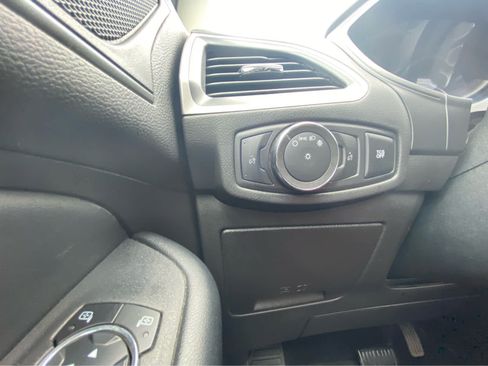 Used 2023 Ford Edge SE w/ Black Appearance Package AWD/4WD image 22
