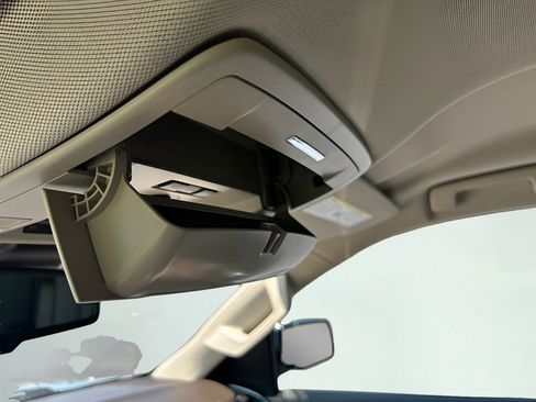 Used 2018 Chevrolet Tahoe Premier RWD image 25