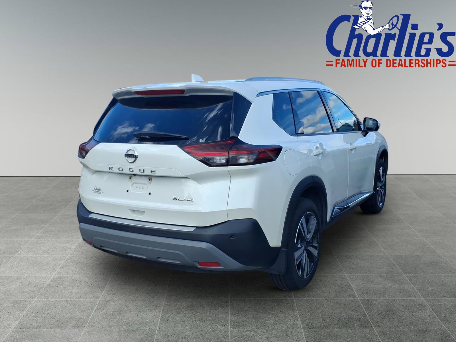 Used 2021 Nissan Rogue SL AWD/4WD image 4